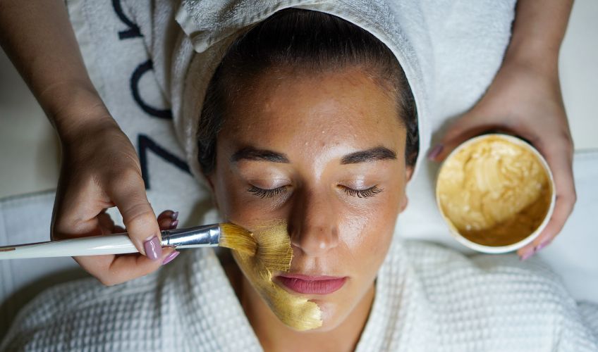 Raw Avocado Face Mask